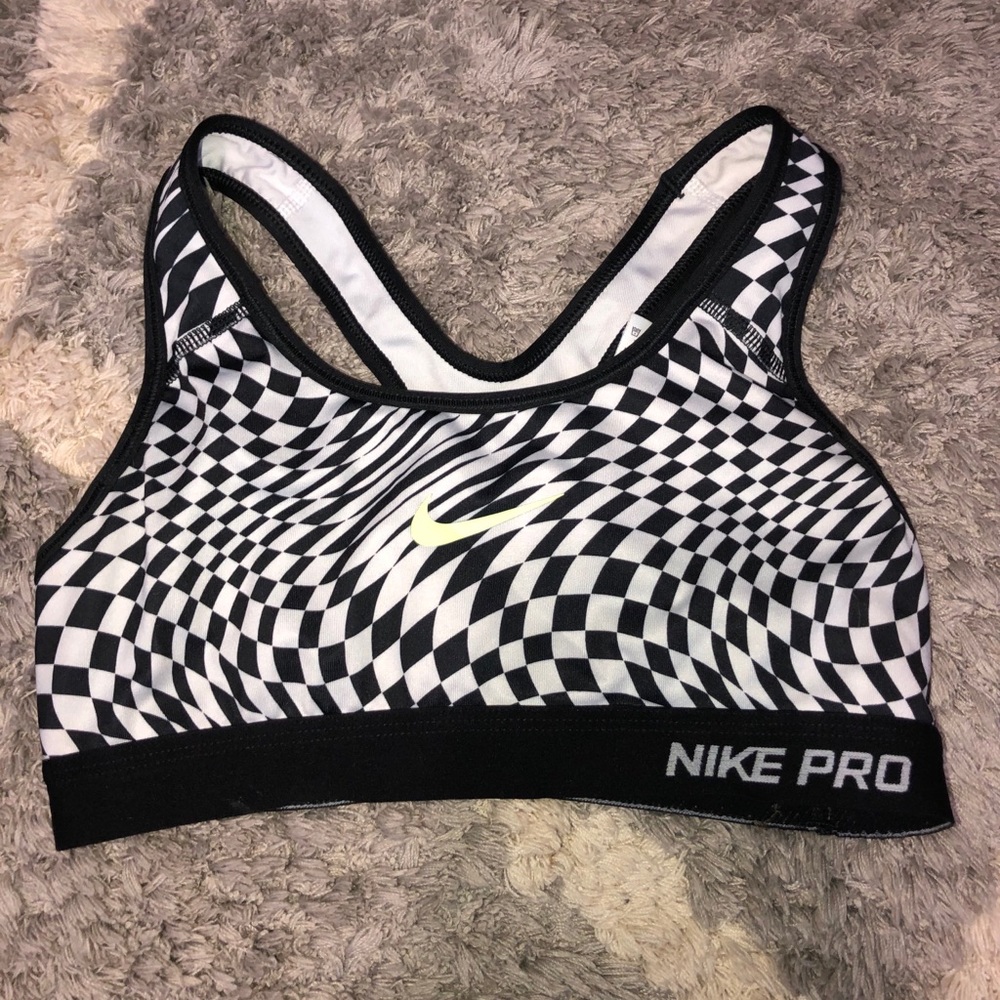 Nike pro sports bra
